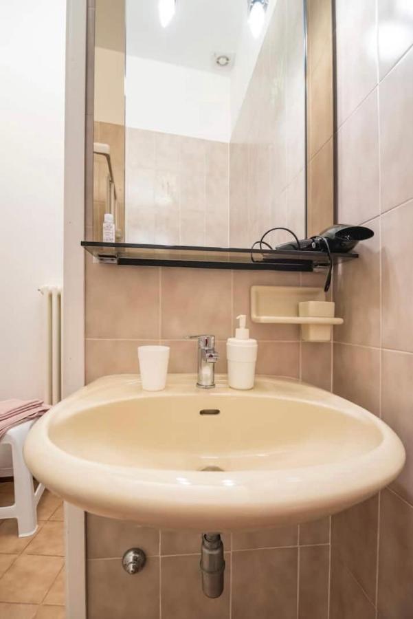 B&B La Dolce Casa Lago Di Como Cremia Luaran gambar