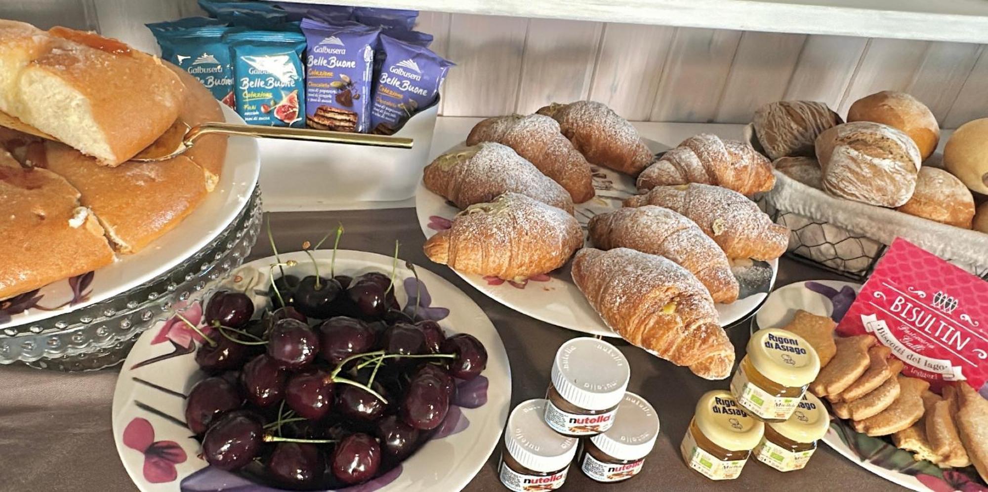 B&B La Dolce Casa Lago Di Como Cremia Luaran gambar